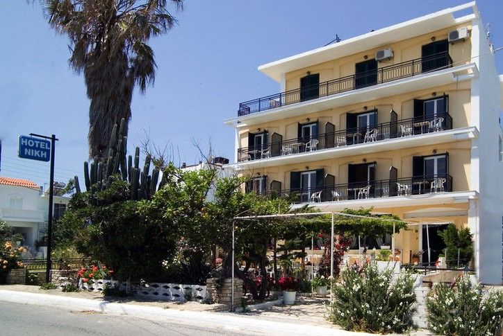 Niki Hotel Samos Town Exteriör bild