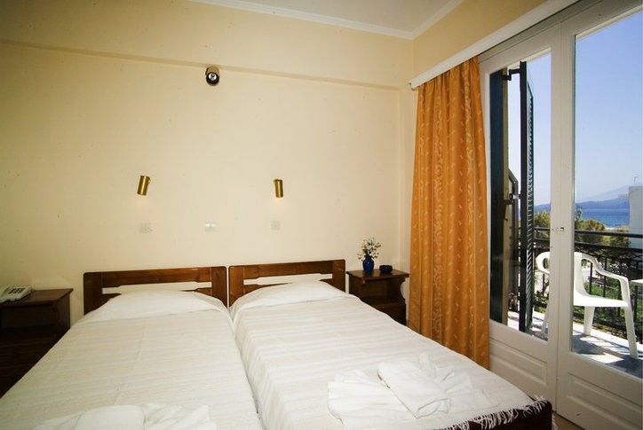 Niki Hotel Samos Town Exteriör bild