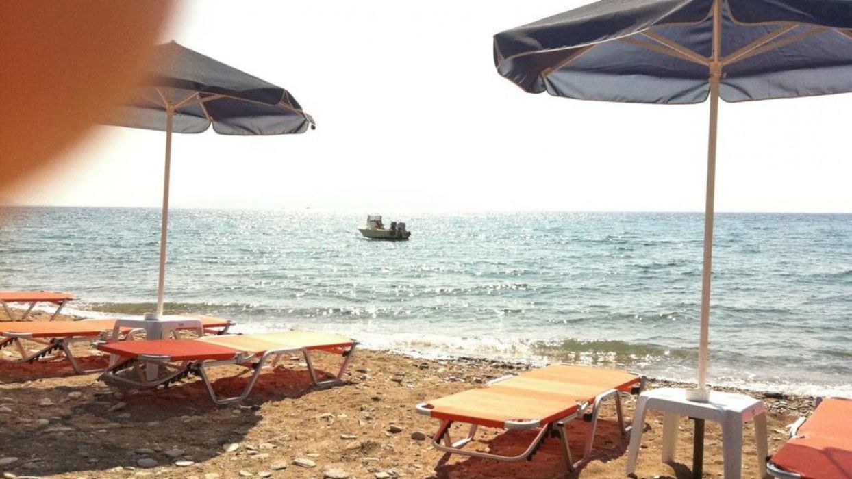Niki Hotel Samos Town Exteriör bild